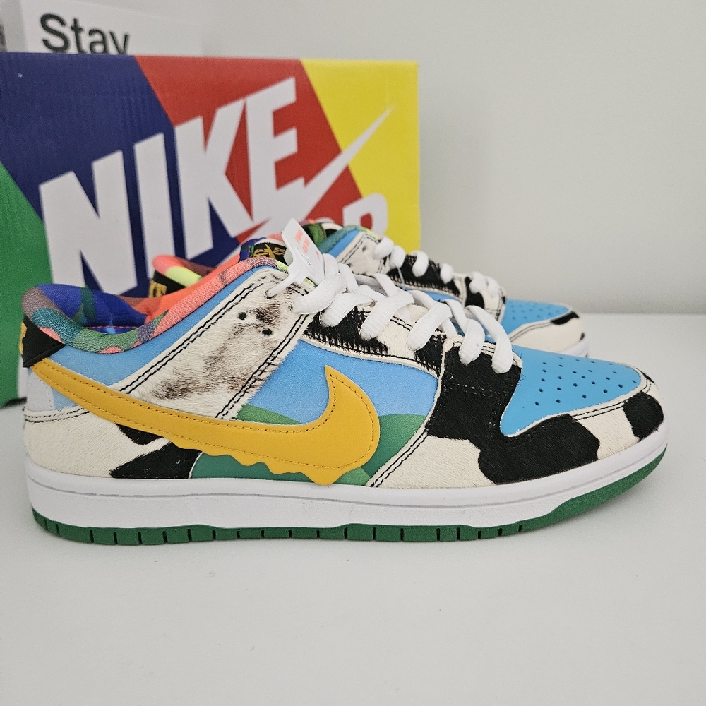 MultiColored Dunks - Picture 3 of 7